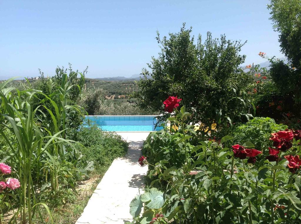 The Garden Villas Maleme Buitenkant foto
